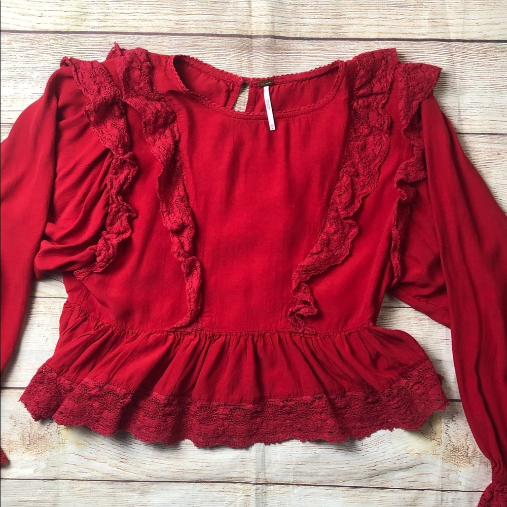 Free People Take It‎ Easy peplum blouse in red with lace trim 💙 - Picture 4 of 9